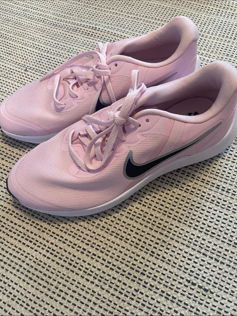 Girls Nike Sneakers
